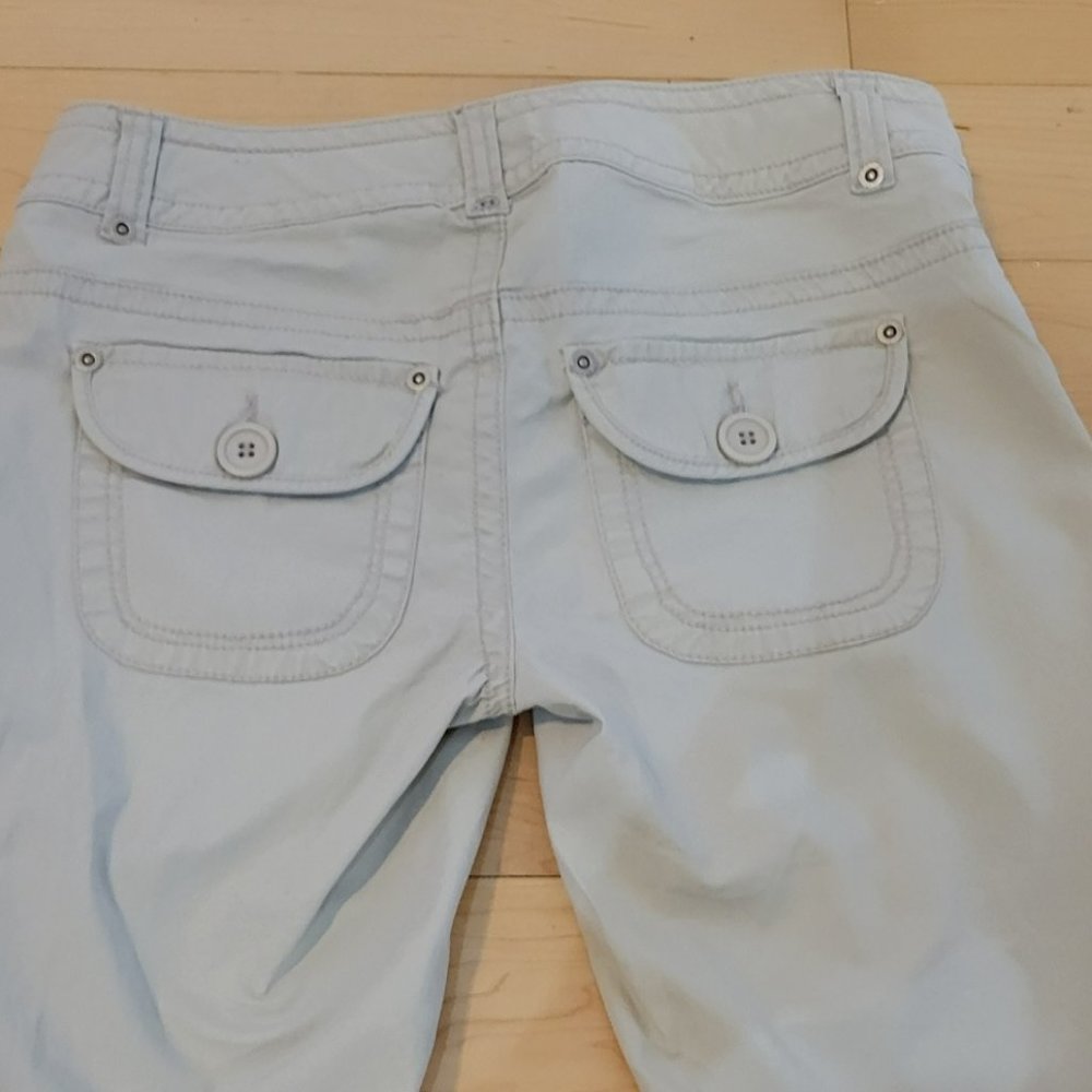 Ladies Capri's/Cropped - Picture 6 of 7